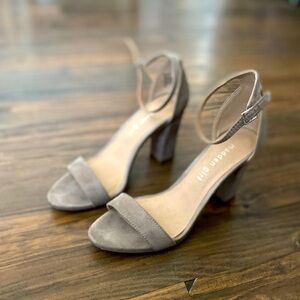 Madden Girl Beella heels in Dark Taupe, S 6.5